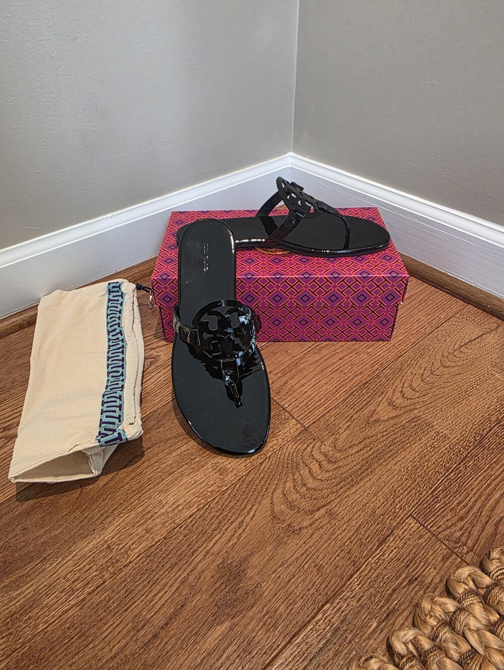 Tory Burch Miller Black Patent Leather Sandal Size 10.5 - Picture 2 of 13